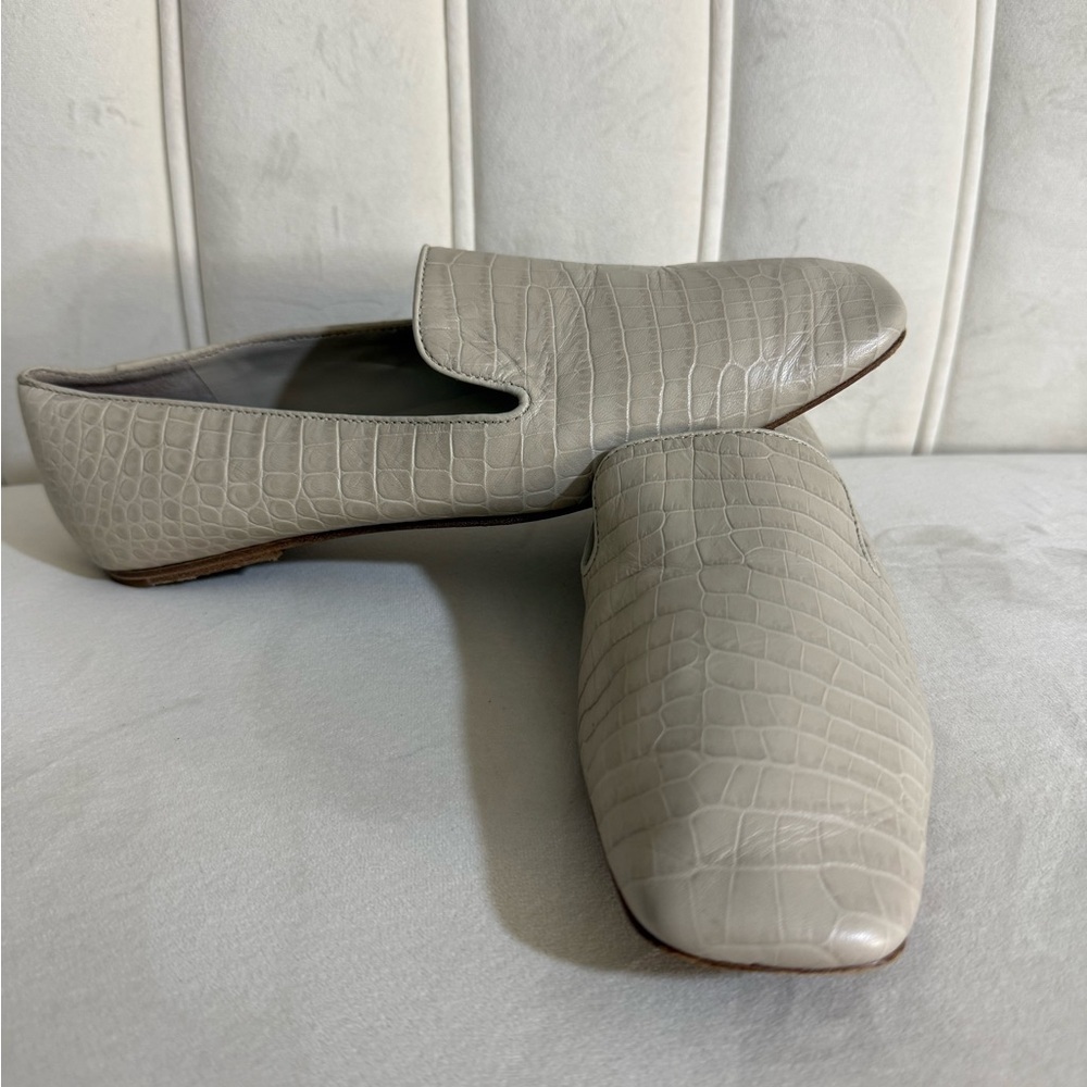Vince Cream Size 7.5 Clark Square-Toe Croc-Embossed Leather Loafer - Picture 1 of 11